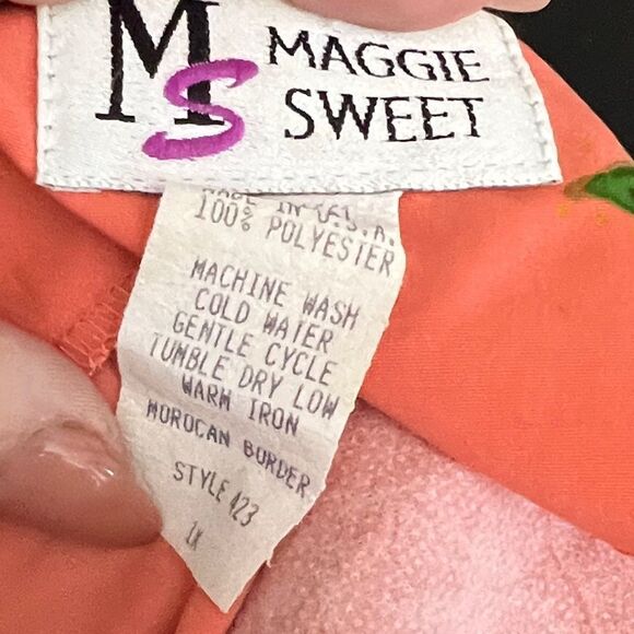 Vintage Maggie Sweet Cover-Up - Picture 6 of 6